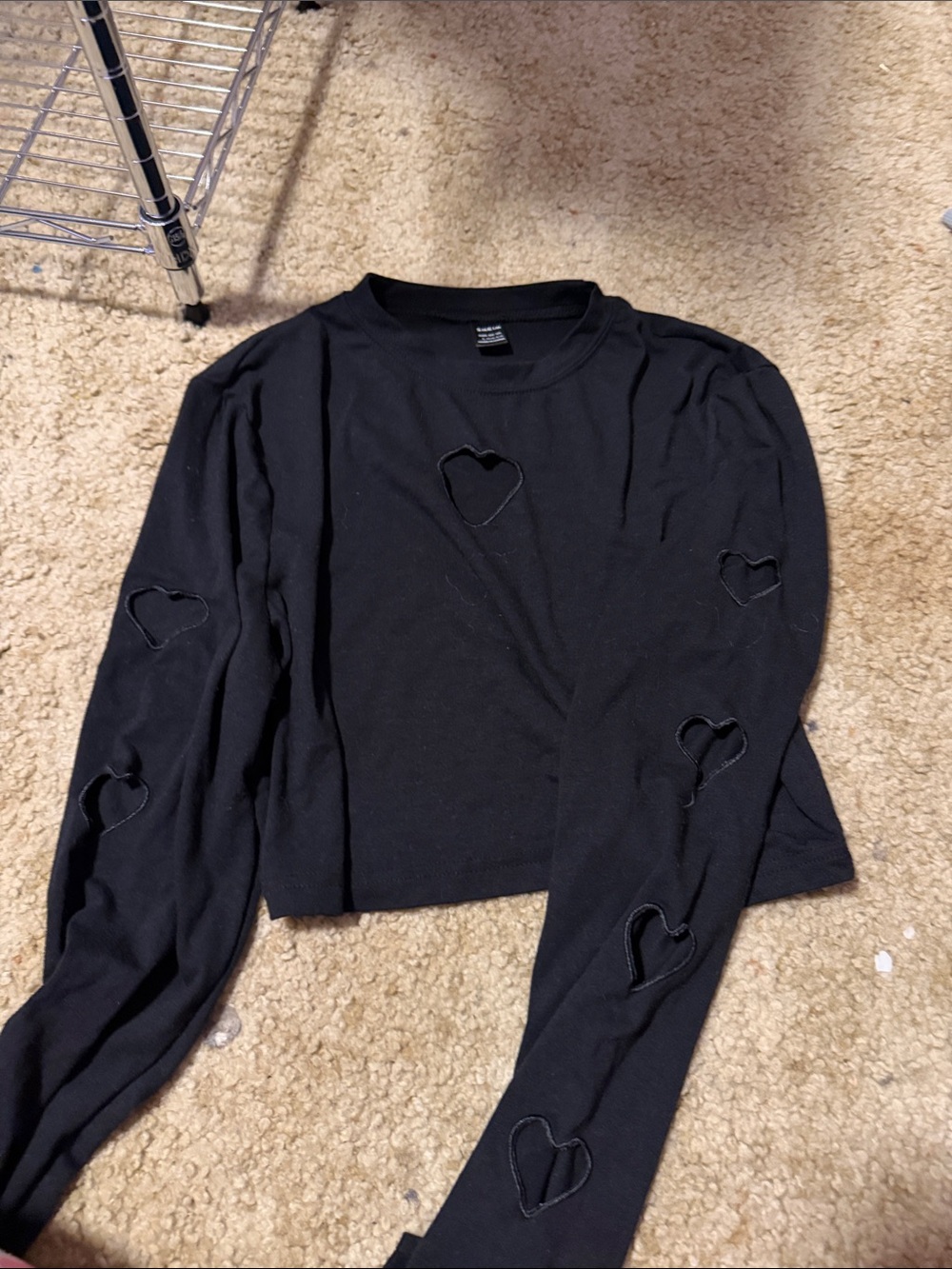 SHEIN Black Heart Cutout Long Sleeve Crop Top
